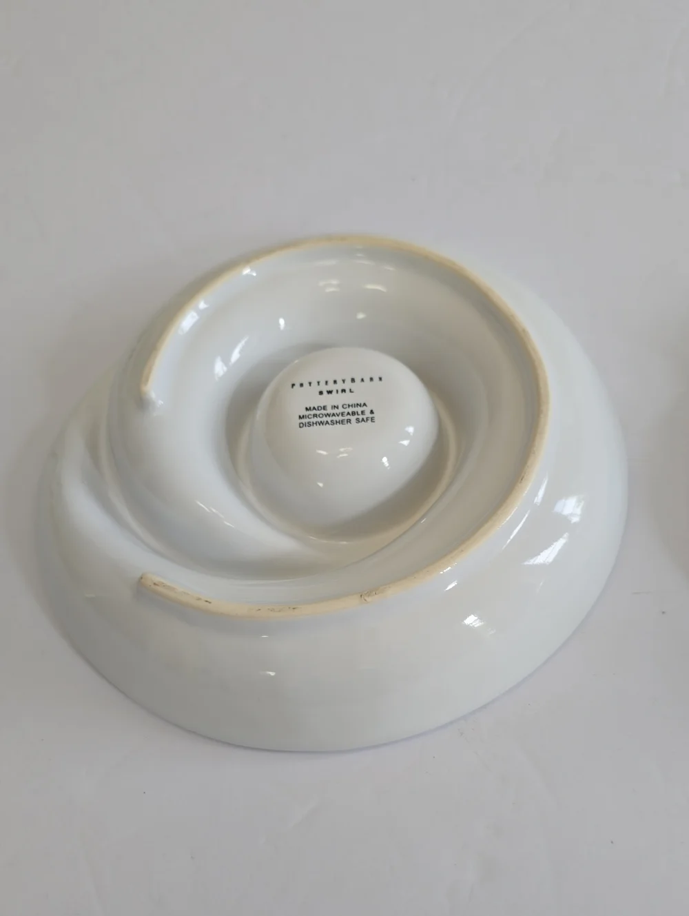 Vintage Pottery Barn Set Of 2 Swirl Appetizer Dipping Plates White Stackable